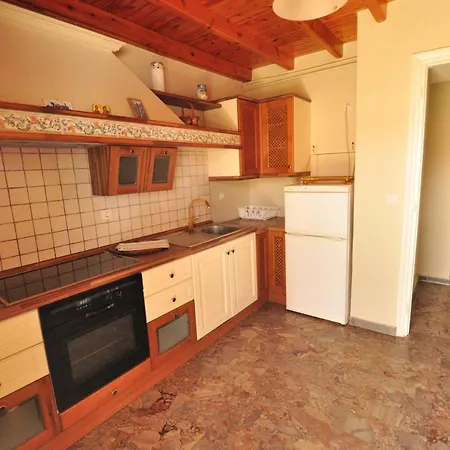 Tassos Hotel apartamentowy Acharavi (Corfu)