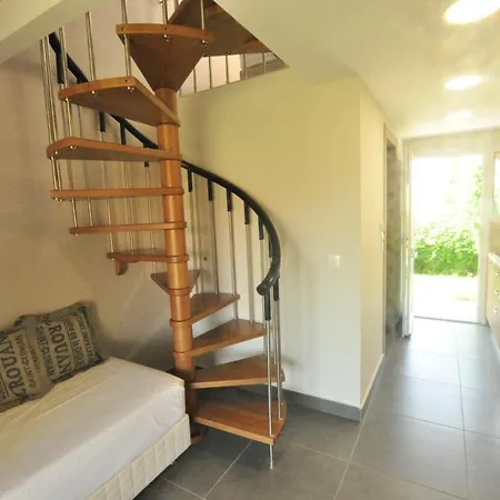 Tassos Hotel apartamentowy Acharavi (Corfu)
