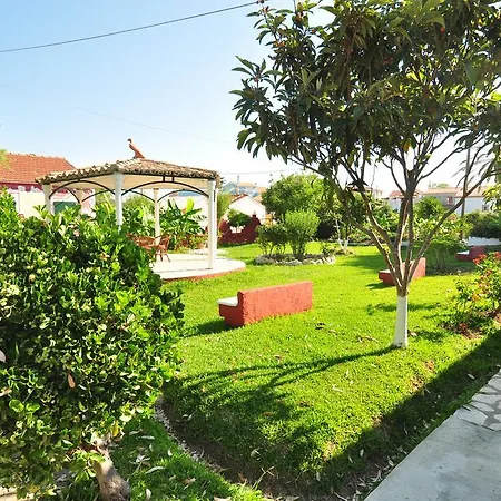 Appart hôtel Tassos Akharavi