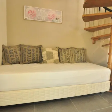 Appart hôtel Tassos Akharavi